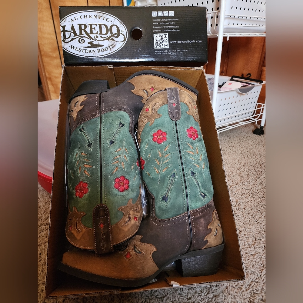 boots Laredo Miss Kate size 9M